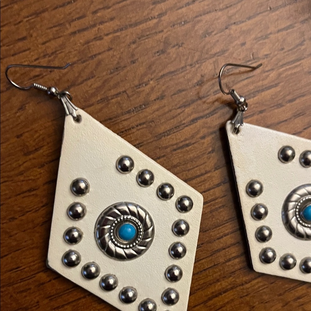 Geometric Leather Earrings with Turquoise Accent - Picture 4 of 4